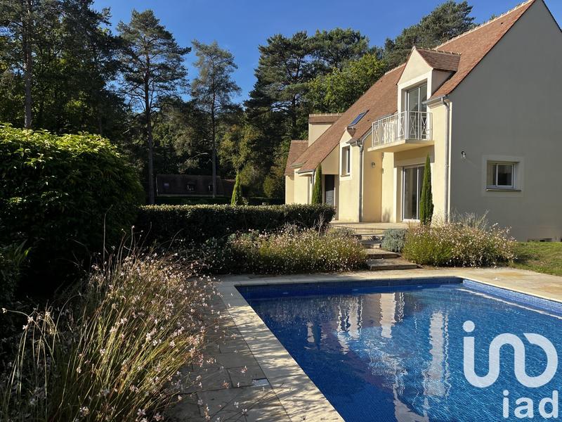 Maison - 240 m² - 10 pièces