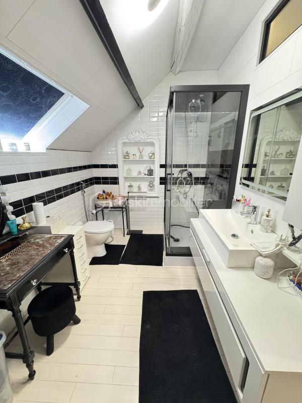 Maison - 165 m² - 6 pièces