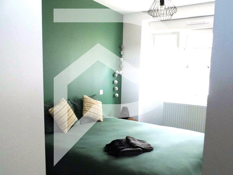 Maison - 229 m² - 10 pièces