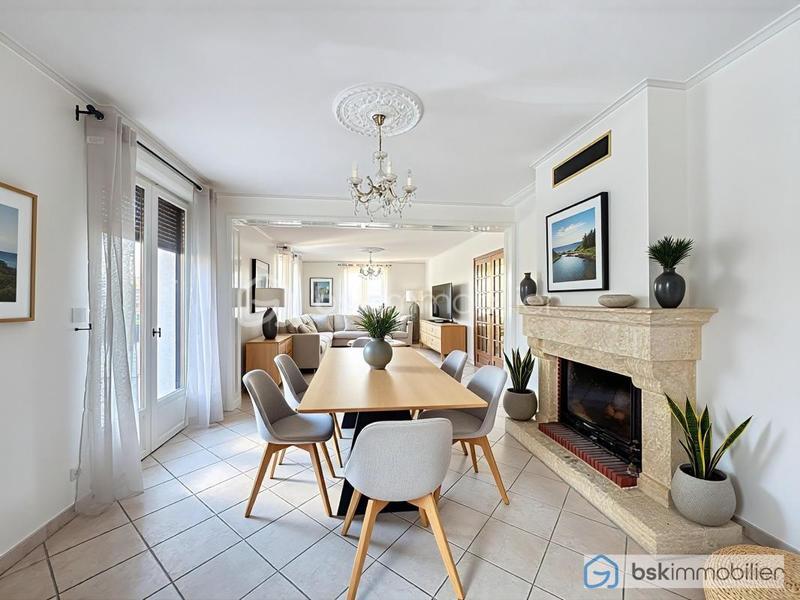 Maison de village - 215 m² - 10 pièces