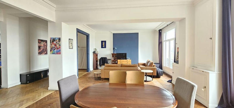 Appartement - 182 m² - 6 pièces