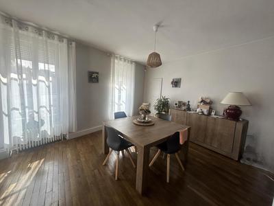 Maison - 128 m² - 5 pièces