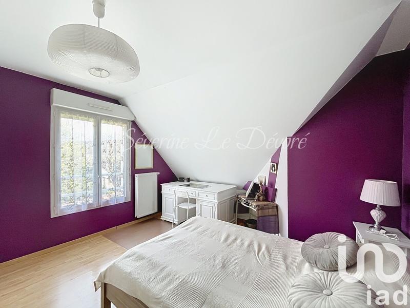 Maison - 187 m² - 9 pièces