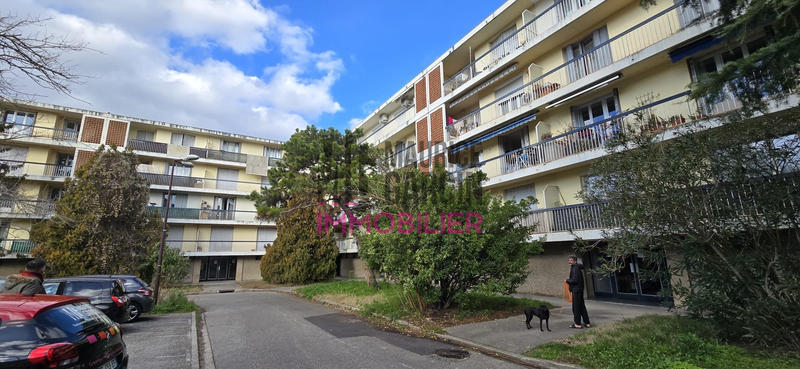 Appartement - 72 m² - 4 pièces