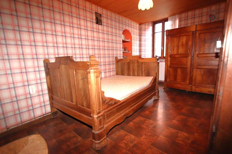 Maison - 235 m² - 6 pièces