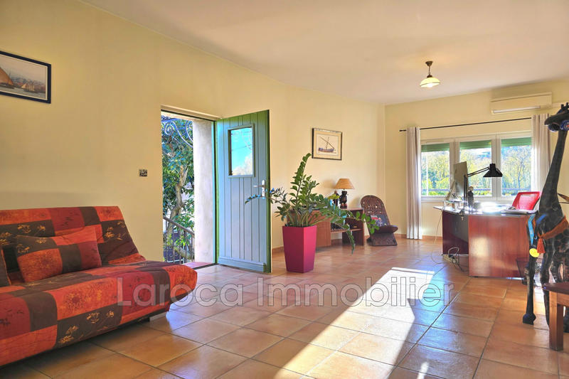 Maison en pierre - 311 m² - 6 pièces