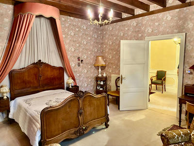 Maison - 200 m² - 7 pièces