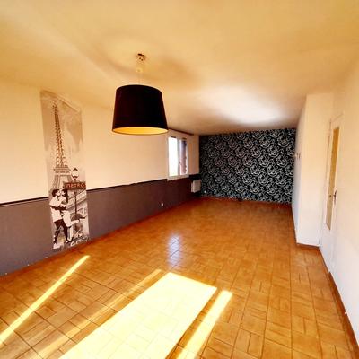 Maison - 84 m² - 4 pièces
