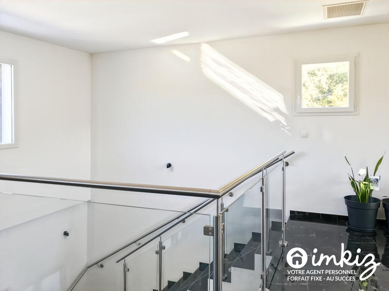 Maison - 166 m² - 6 pièces