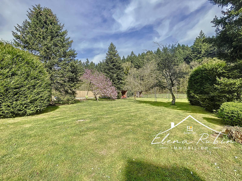 Propriété - 251 m² - 10 pièces