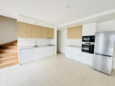 Maison - 99 m² - 4 pièces