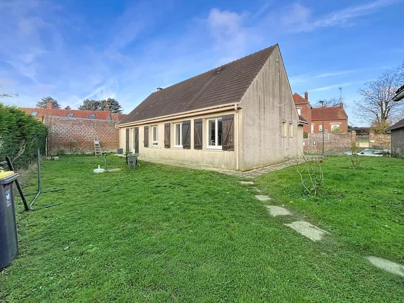 Maison - 90 m² - 4 pièces