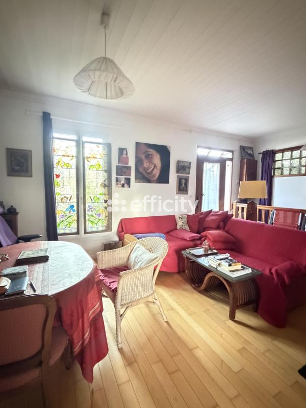 Pavillon - 85 m² - 5 pièces