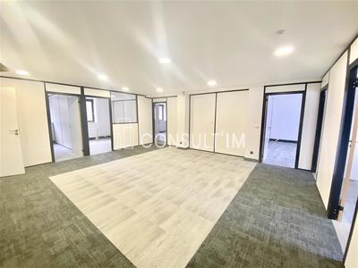 Bureau - 400 m²