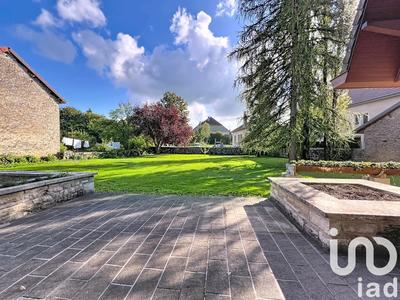 Maison de maîtres - 234 m² - 8 pièces