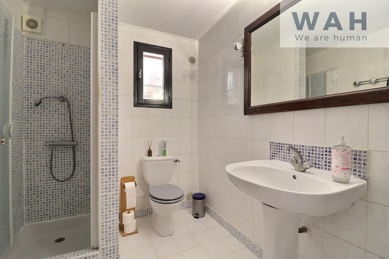 Maison - 195 m² - 8 pièces