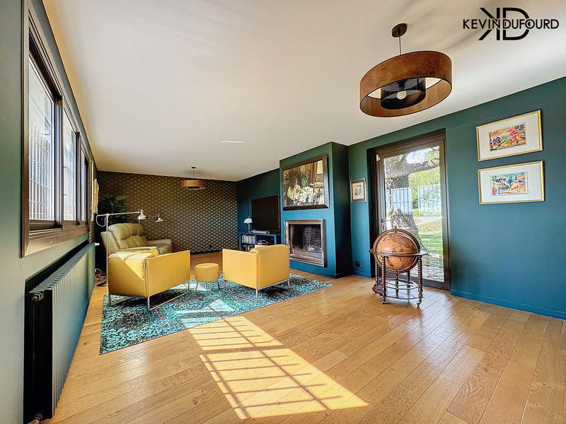 Propriété - 400 m² - 14 pièces