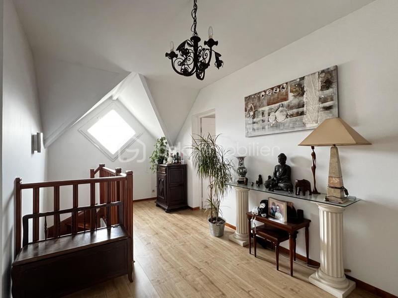 Maison - 145 m² - 7 pièces