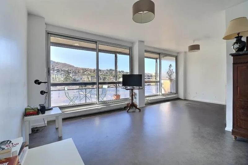 Appartement - 126 m² - 5 pièces