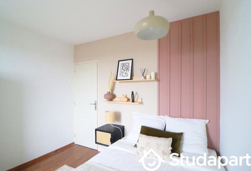 Chambre - 10 m² - 1 pièce