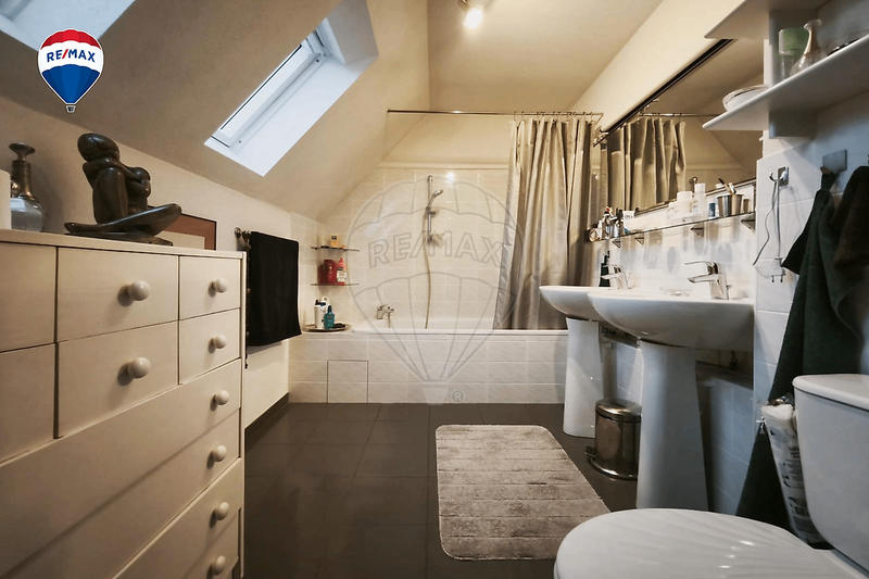 Maison - 94 m² - 4 pièces