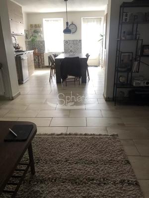 Maison de village - 155 m² - 10 pièces