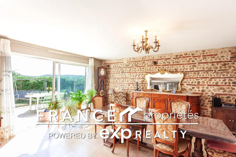 Maison - 192 m² - 4 pièces