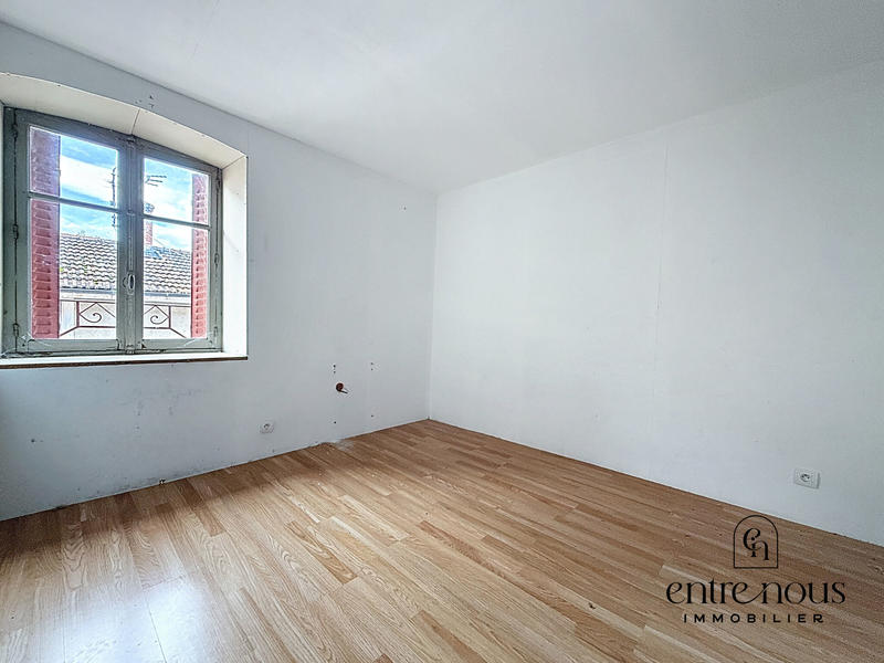 Immeuble - 153 m² - 5 pièces