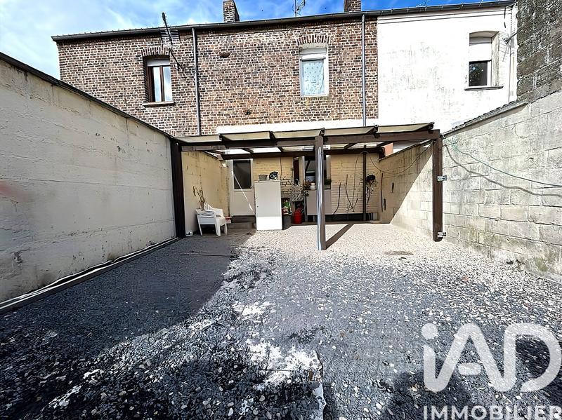 Maison - 94 m² - 6 pièces