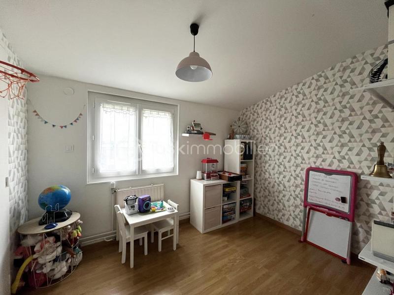 Maison - 104 m² - 6 pièces