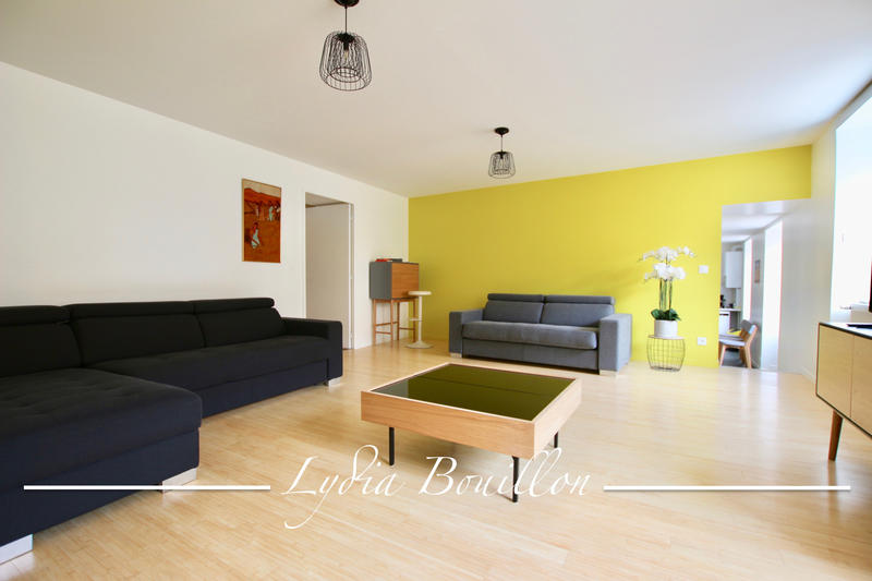 Immeuble - 247 m² - 10 pièces