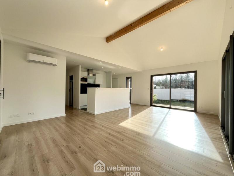 Maison - 98 m² - 4 pièces