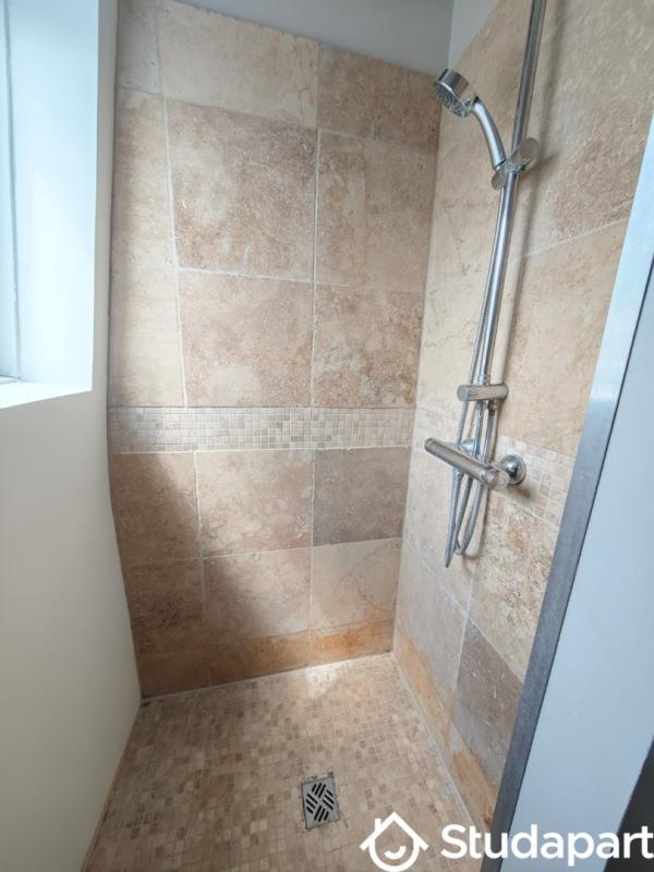 Chambre - 15 m² - 1 pièce