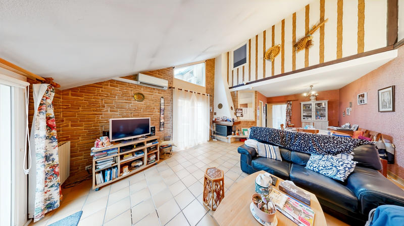 Maison - 106 m² - 6 pièces