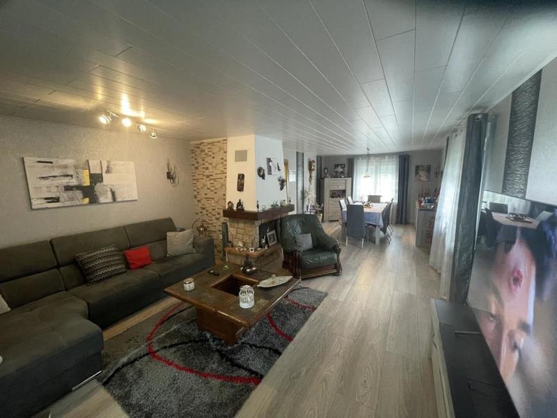 Maison - 95 m² - 4 pièces