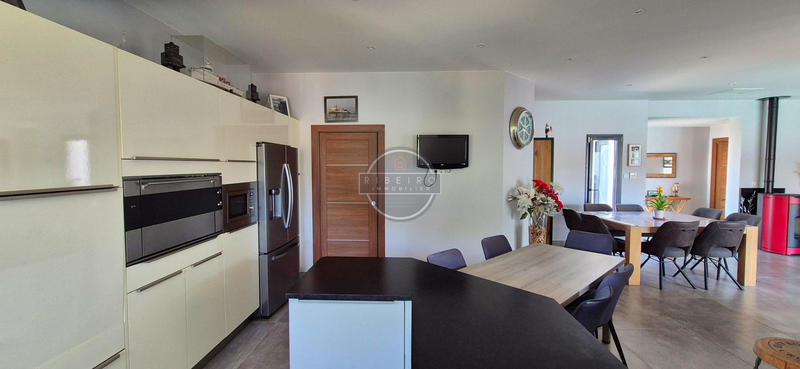 Villa - 177 m² - 4 pièces