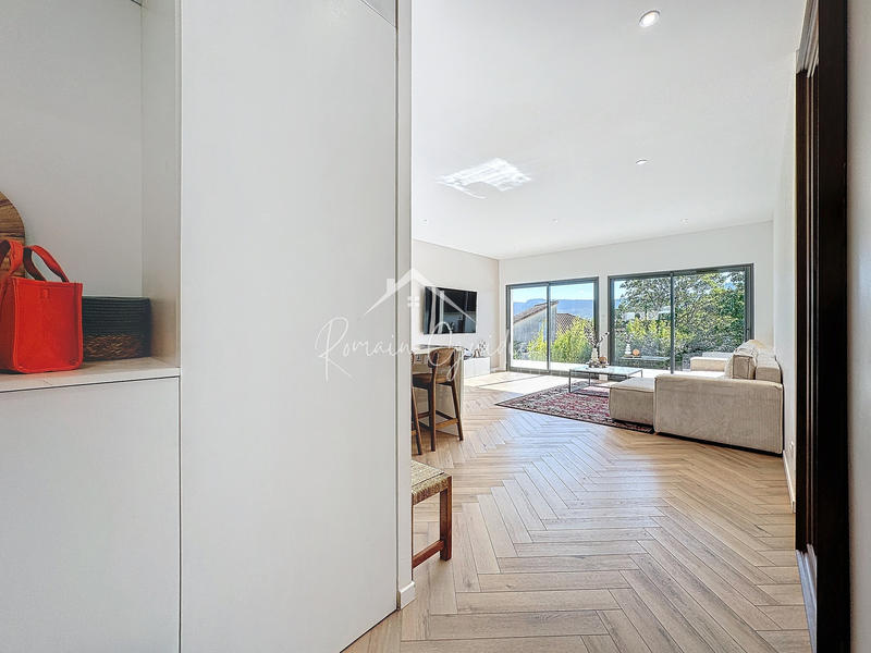 Maison - 99 m² - 4 pièces