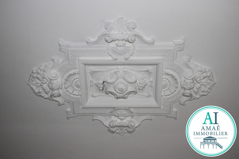 Maison - 450 m² - 22 pièces