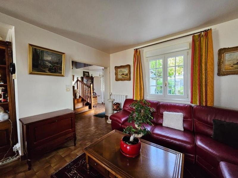 Maison - 150 m² - 7 pièces