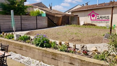 Maison - 193 m² - 8 pièces