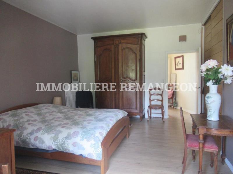 Demeure - 262 m² - 9 pièces