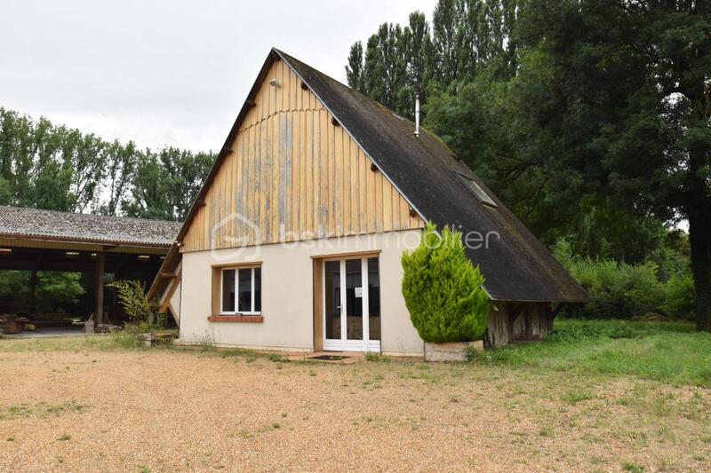 Local d'activité / Entrepôt - 2 600 m² - 10 pièces