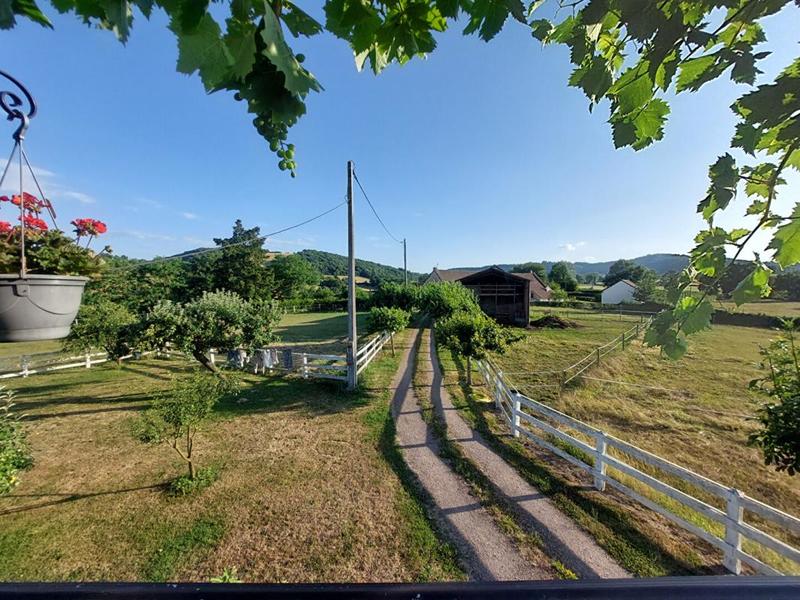 Maison - 260 m² - 11 pièces