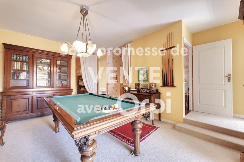 Maison - 161 m² - 6 pièces