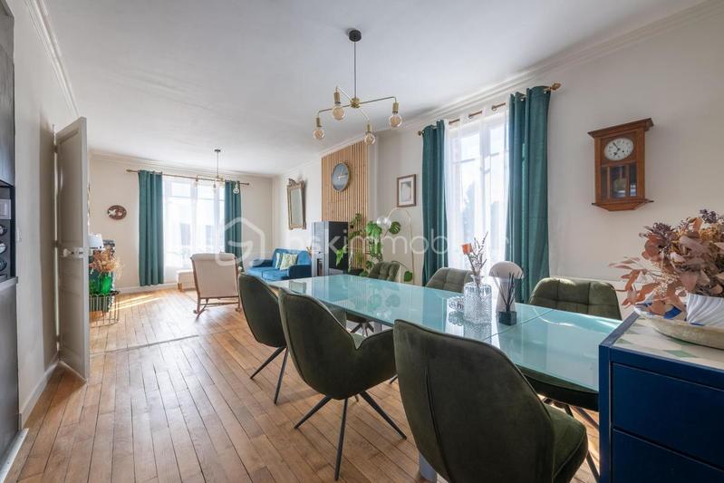 Maison en pierre - 165 m² - 9 pièces