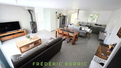 Maison - 101 m² - 5 pièces