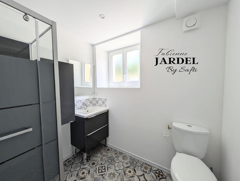 Maison - 200 m² - 8 pièces