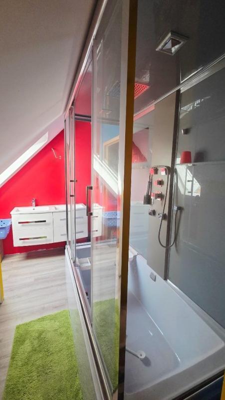 Maison - 80 m² - 5 pièces