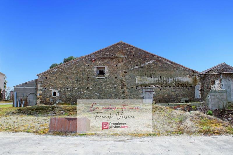 Maison - 230 m² - 3 pièces