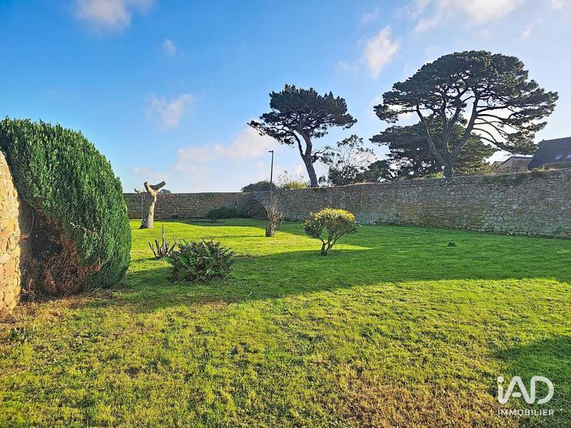 Maison - 208 m² - 9 pièces